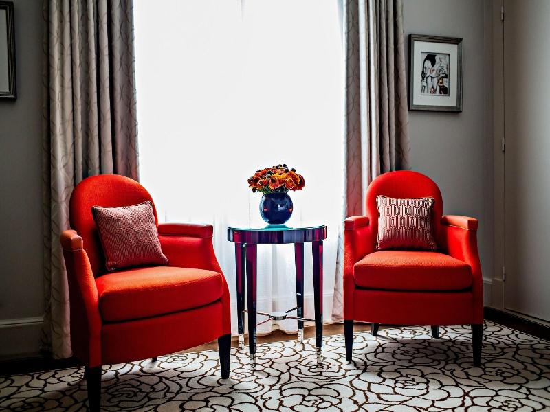 Prince De Galles, A Luxury Collection Hotel image