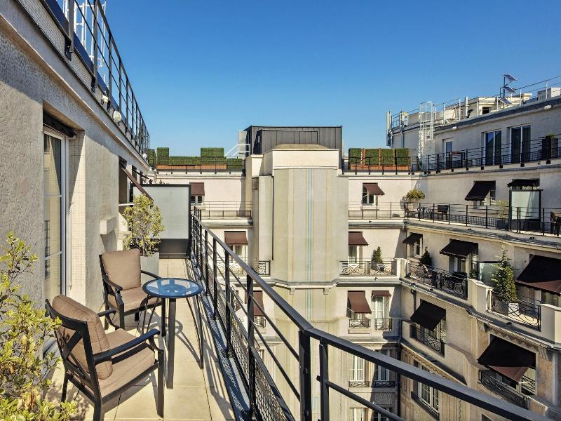Prince De Galles, A Luxury Collection Hotel image