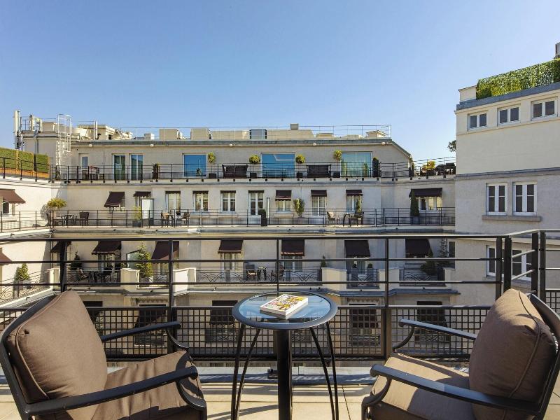 Prince De Galles, A Luxury Collection Hotel image