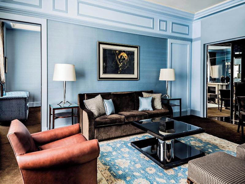 Prince De Galles, A Luxury Collection Hotel image