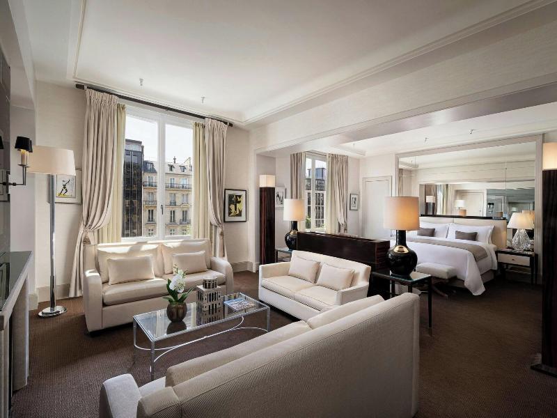 Prince De Galles, A Luxury Collection Hotel image