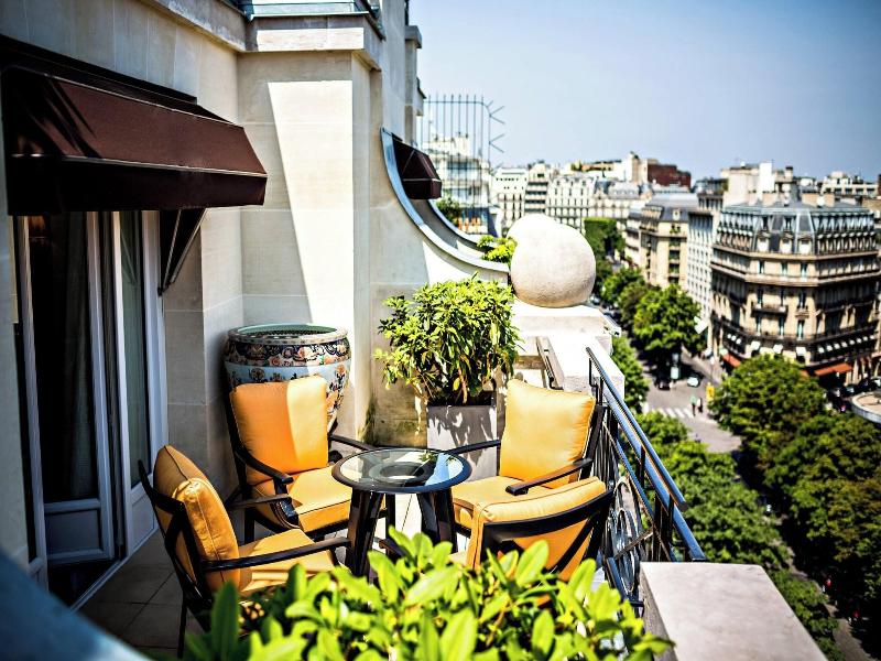 Prince De Galles, A Luxury Collection Hotel image