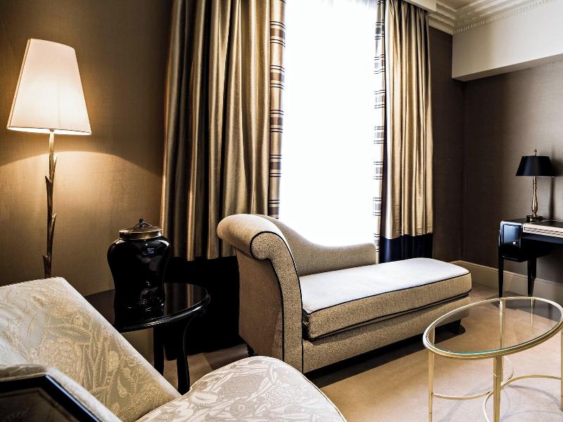 Prince De Galles, A Luxury Collection Hotel image