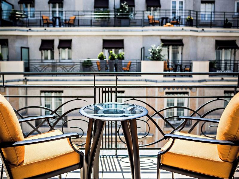 Prince De Galles, A Luxury Collection Hotel image