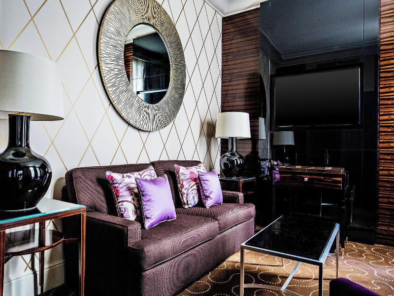 Prince De Galles, A Luxury Collection Hotel image
