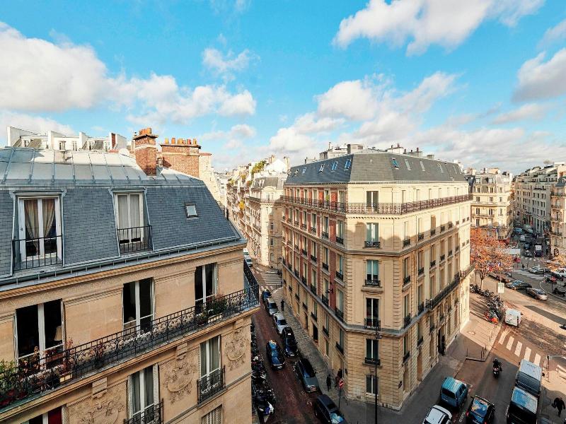 Prince De Galles, A Luxury Collection Hotel image