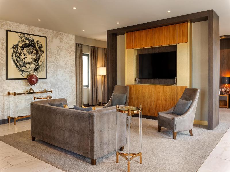 DoubleTree by Hilton Belfast City Ten Square image