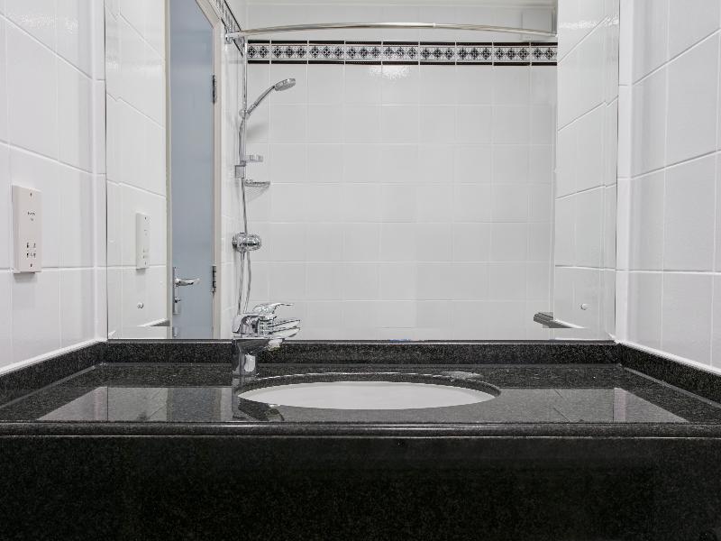 Leonardo Hotel East Midlands Airport image