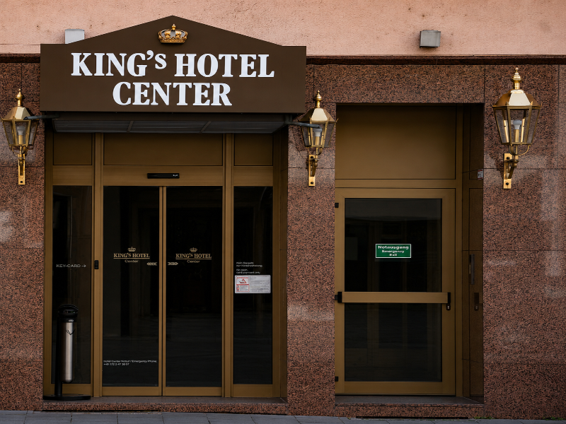 King's Hotel Center Superior image