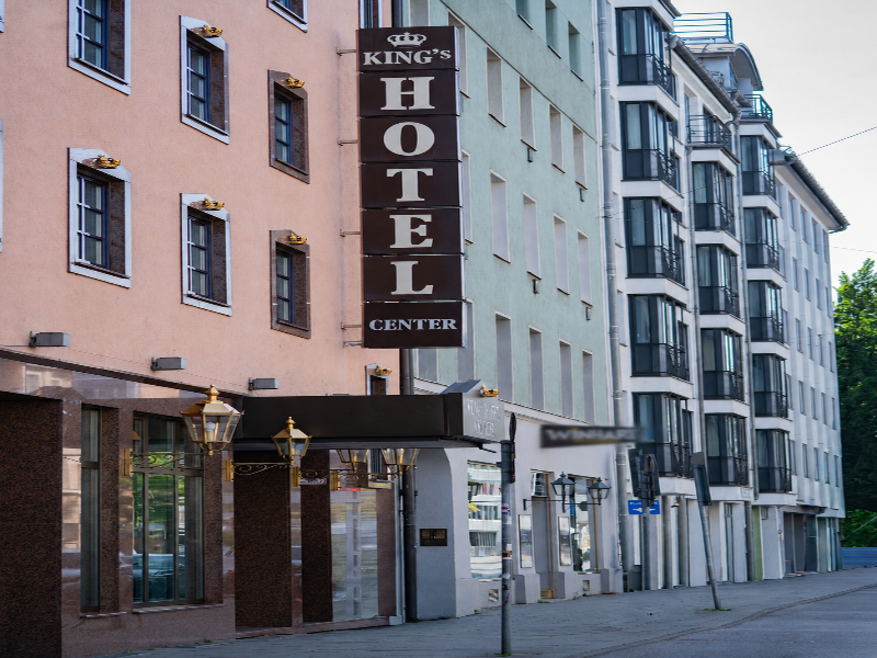 King's Hotel Center Superior image