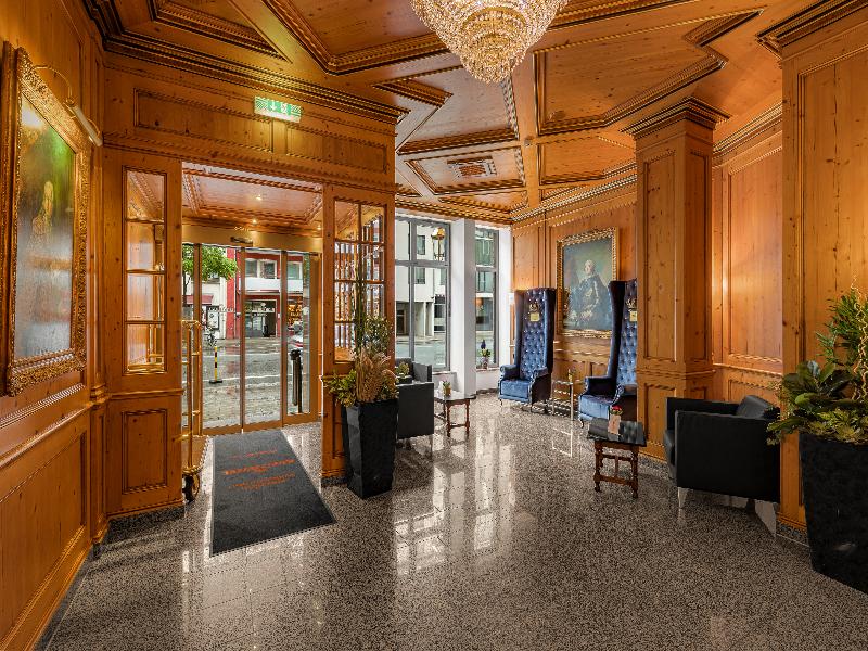 King's Hotel Center Superior image