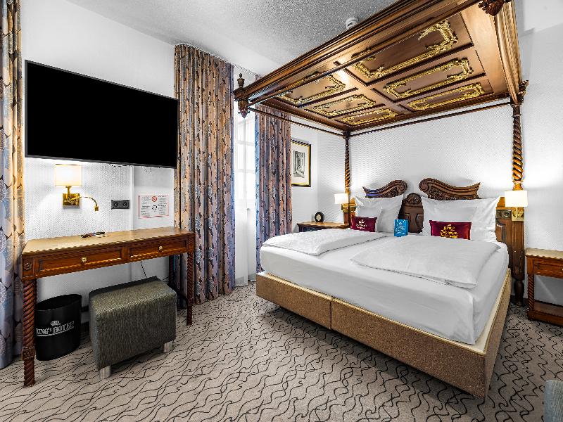 King's Hotel Center Superior image