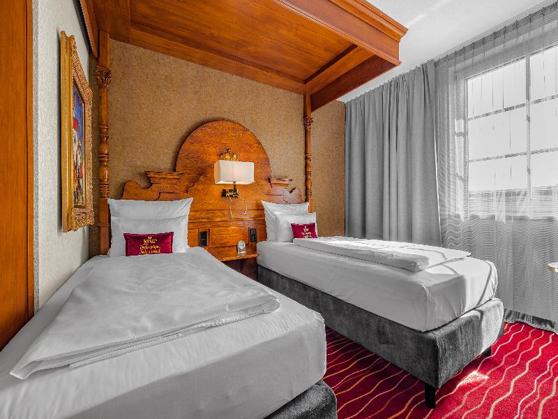KING's HOTEL First image