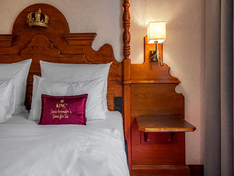KING's HOTEL First image