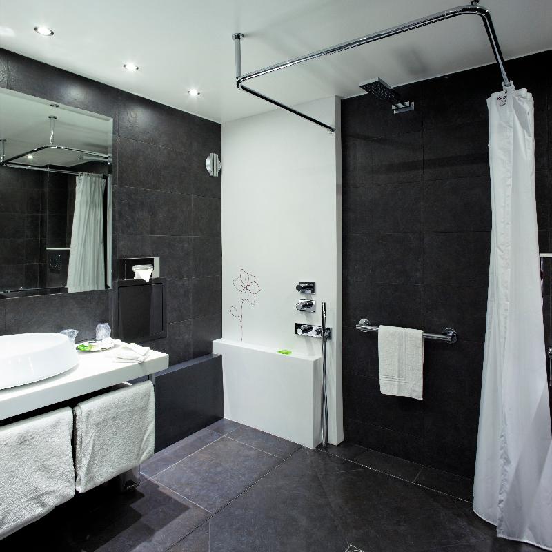 Hotel Des Grands Voyageurs image