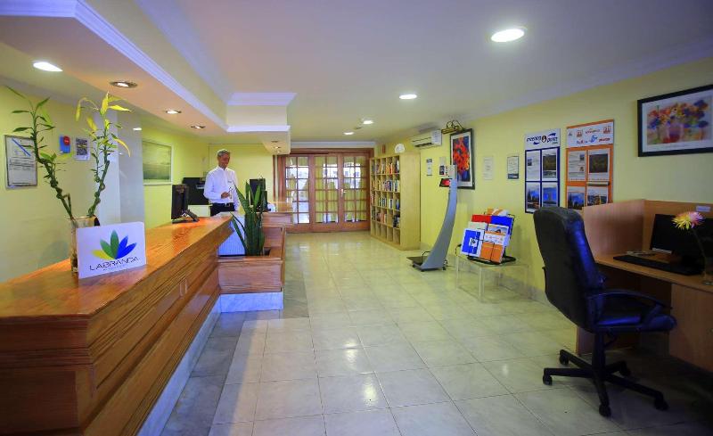 LABRANDA Los Cocoteros Apartments