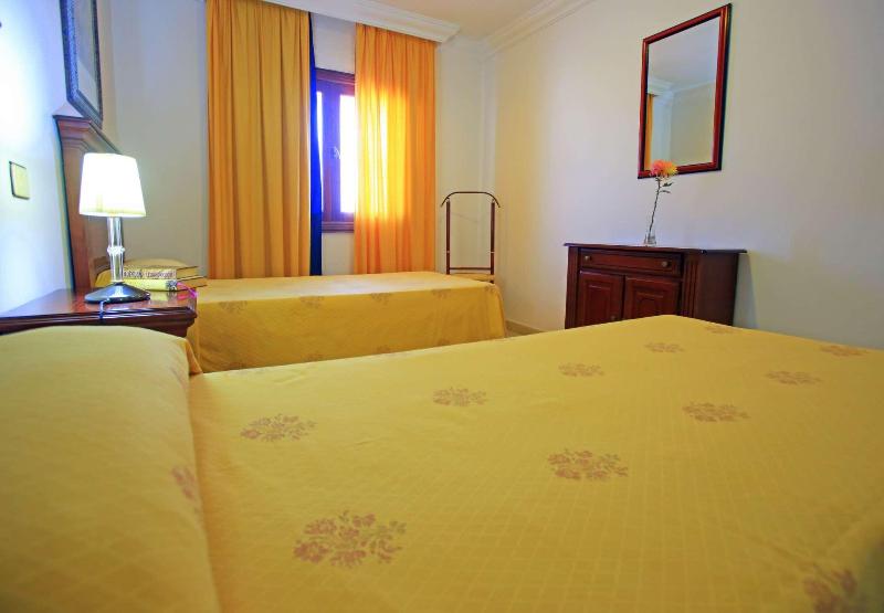 LABRANDA Los Cocoteros Apartments
