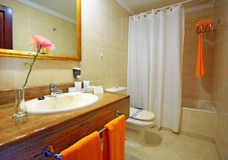 LABRANDA Los Cocoteros Apartments