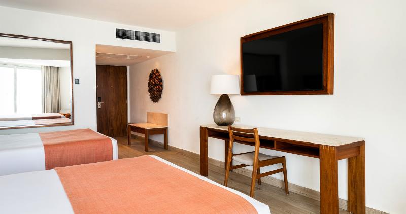 Park Royal Beach Ixtapa image