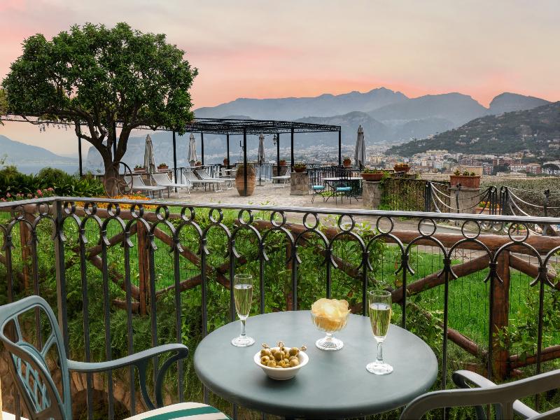 Grand Hotel Capodimonte image