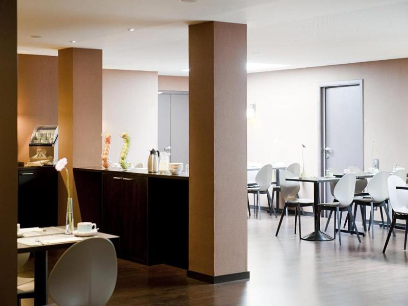 New Hotel Charlemagne image