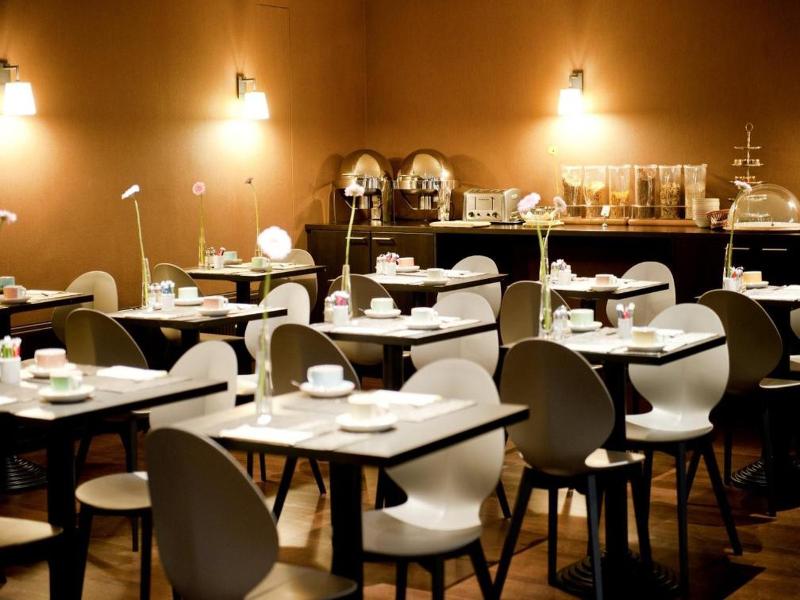 New Hotel Charlemagne image