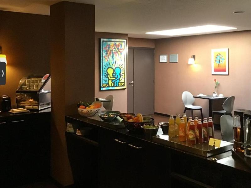 New Hotel Charlemagne image