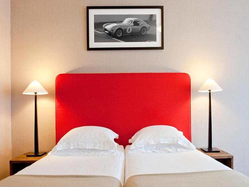 New Hotel Charlemagne image