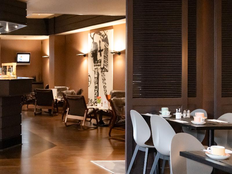 NEW HOTEL CHARLEMAGNE image
