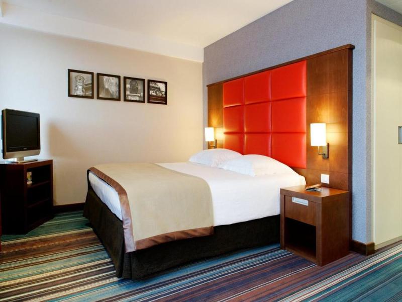 NEW HOTEL CHARLEMAGNE image
