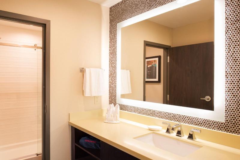 Fairfield Inn & Suites New Orleans Downtown image