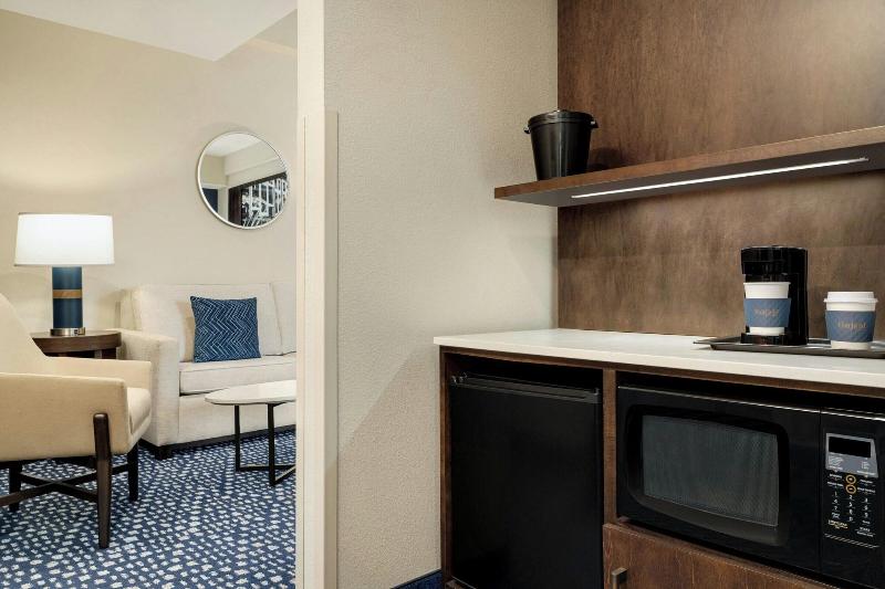 Fairfield Inn & Suites New Orleans Downtown image