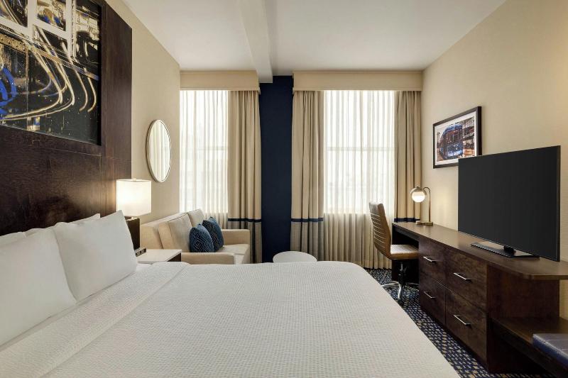 Fairfield Inn & Suites New Orleans Downtown image