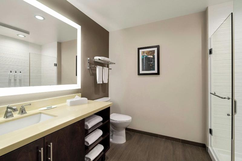 Fairfield Inn & Suites New Orleans Downtown image