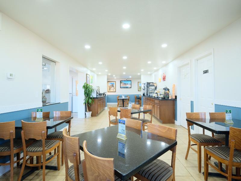Quality Inn Holbrook Near Petrified Forest image