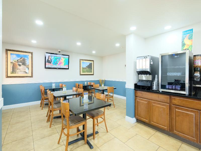 Quality Inn Holbrook Near Petrified Forest image