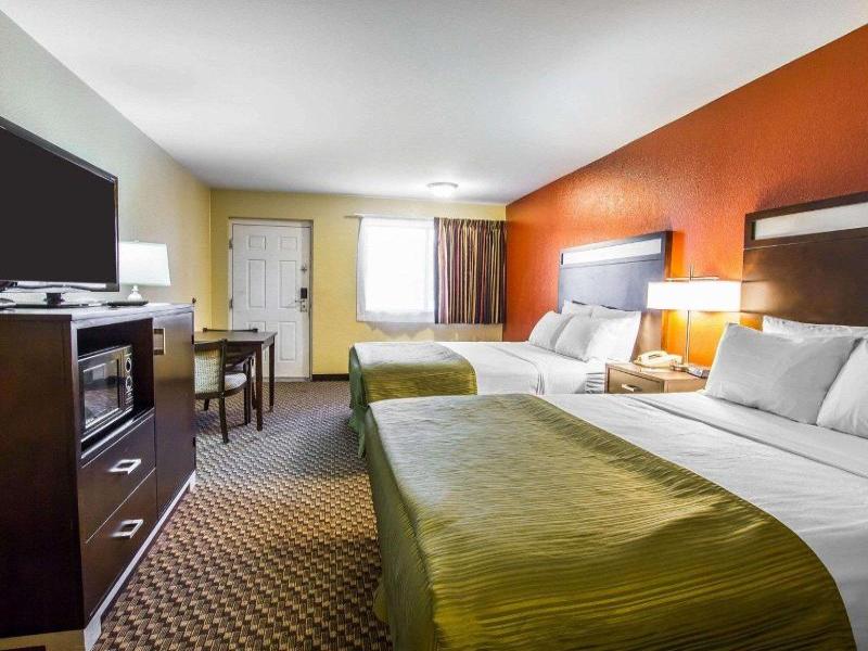Quality Inn Holbrook Near Petrified Forest image