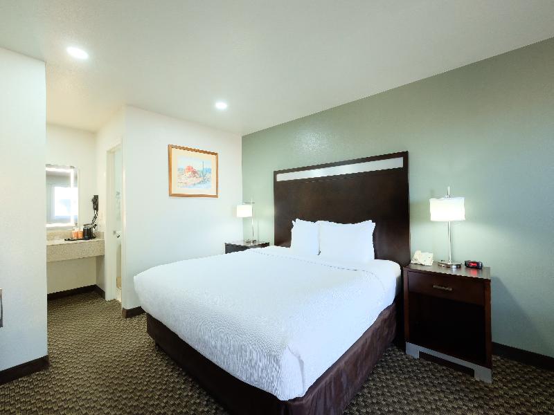 Quality Inn Holbrook Near Petrified Forest image