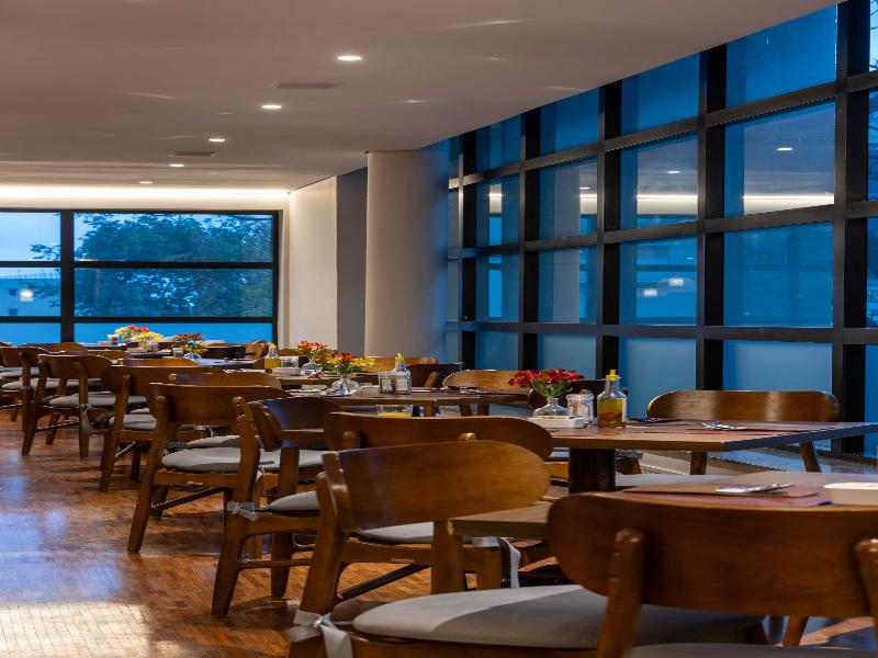 Blue Tree Premium Paulista image