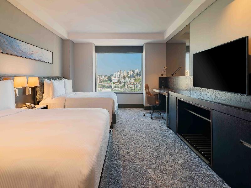 DOUBLE Accessible Two Double beds