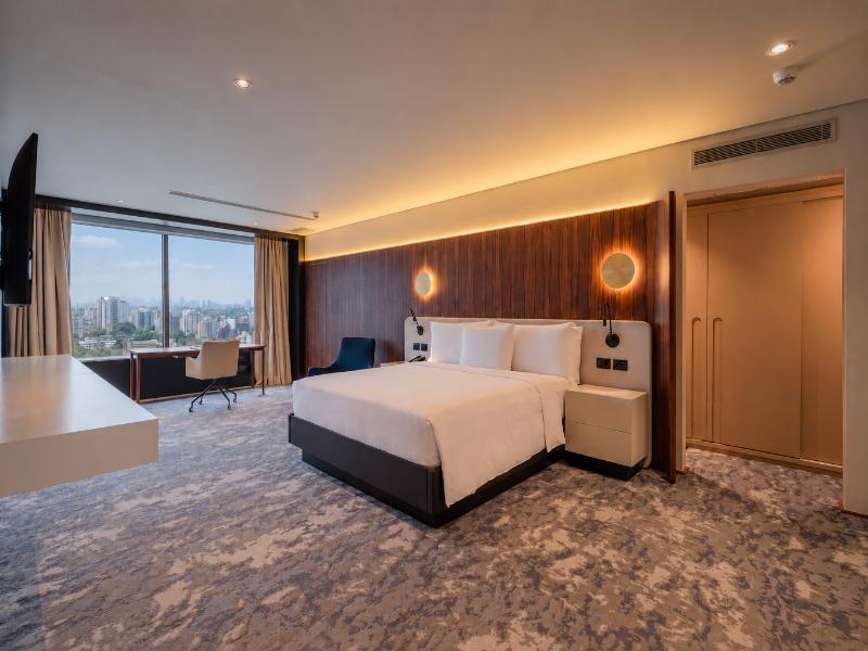SUITE WITH VIEWS — photo 12