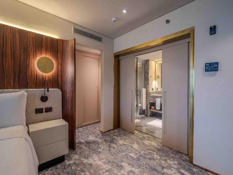SUITE WITH VIEWS — photo 14