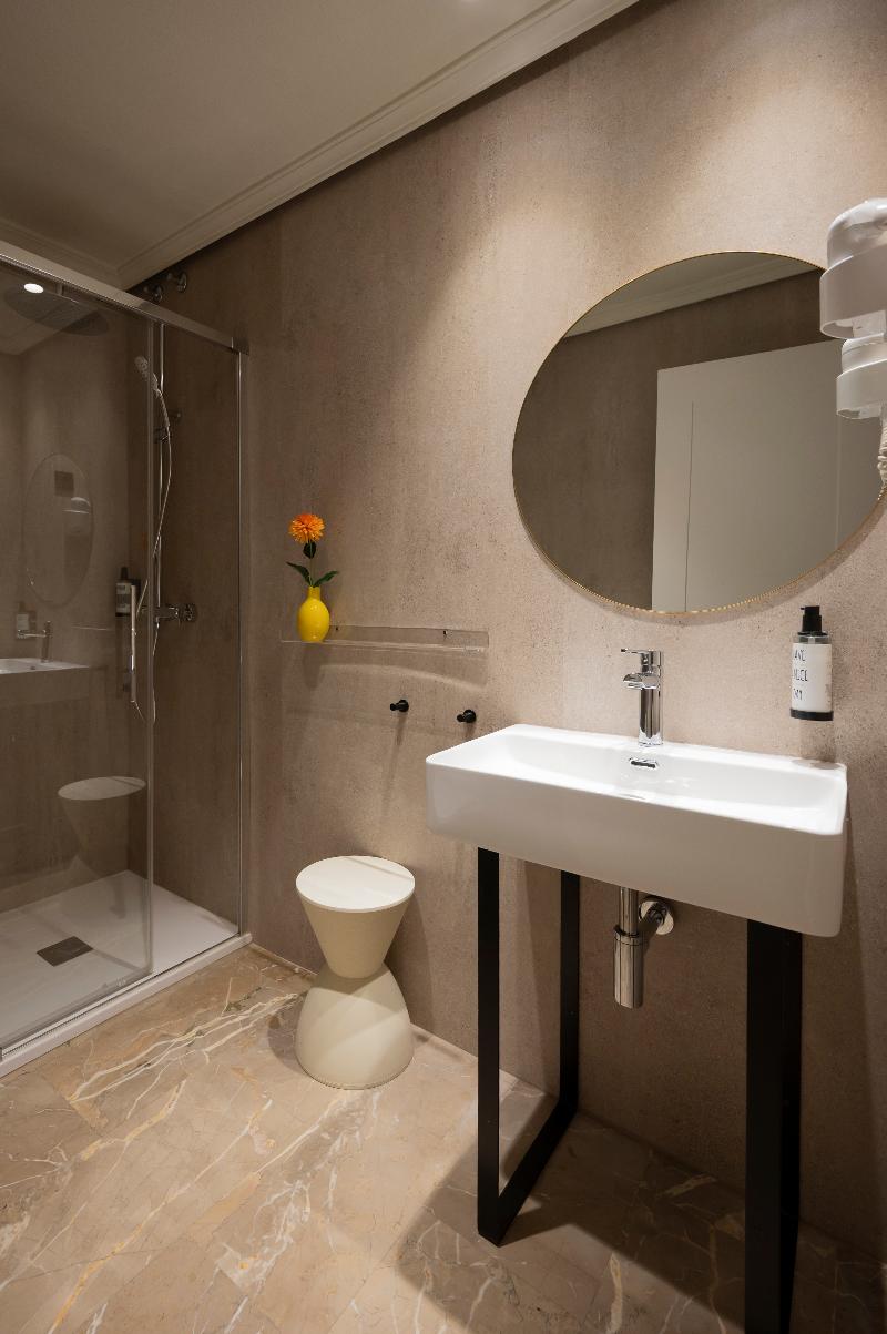 Apartamentos G3 Galeón image