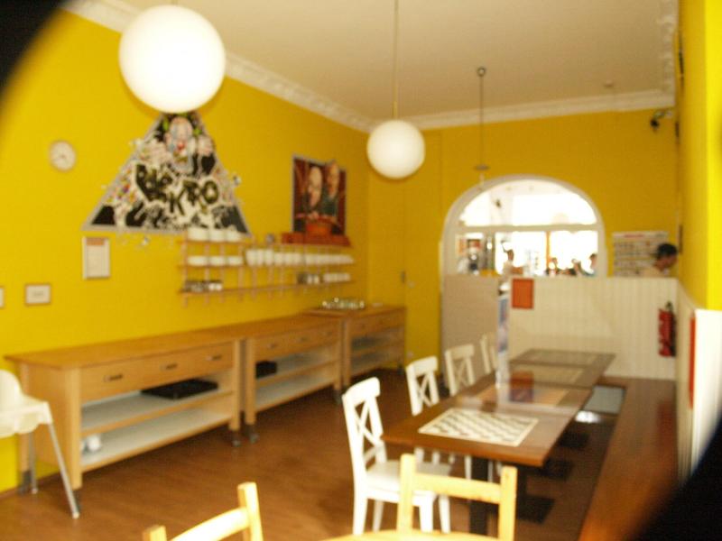 Happygolucky Hotel Berlin image
