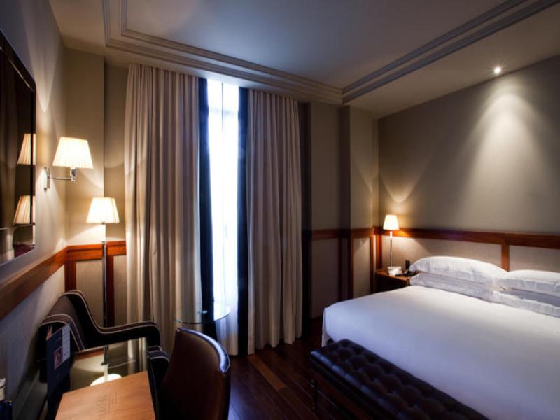Hotel 1898 image