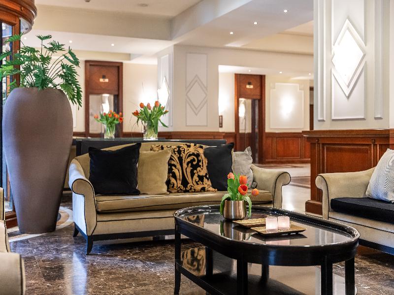 Starhotels Majestic image
