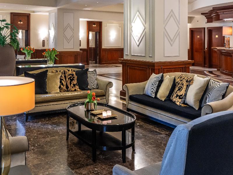 Starhotels Majestic image