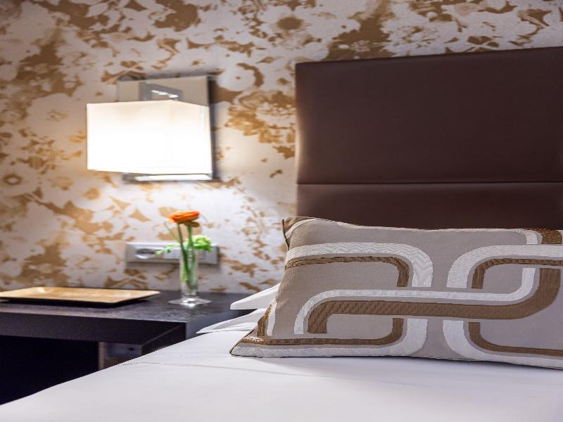Starhotels Majestic image