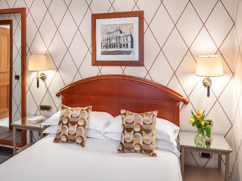 Starhotels Majestic image