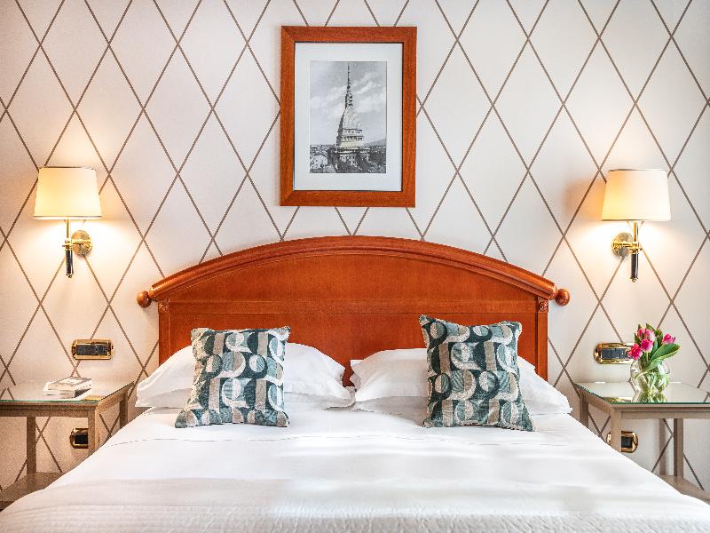 Starhotels Majestic image